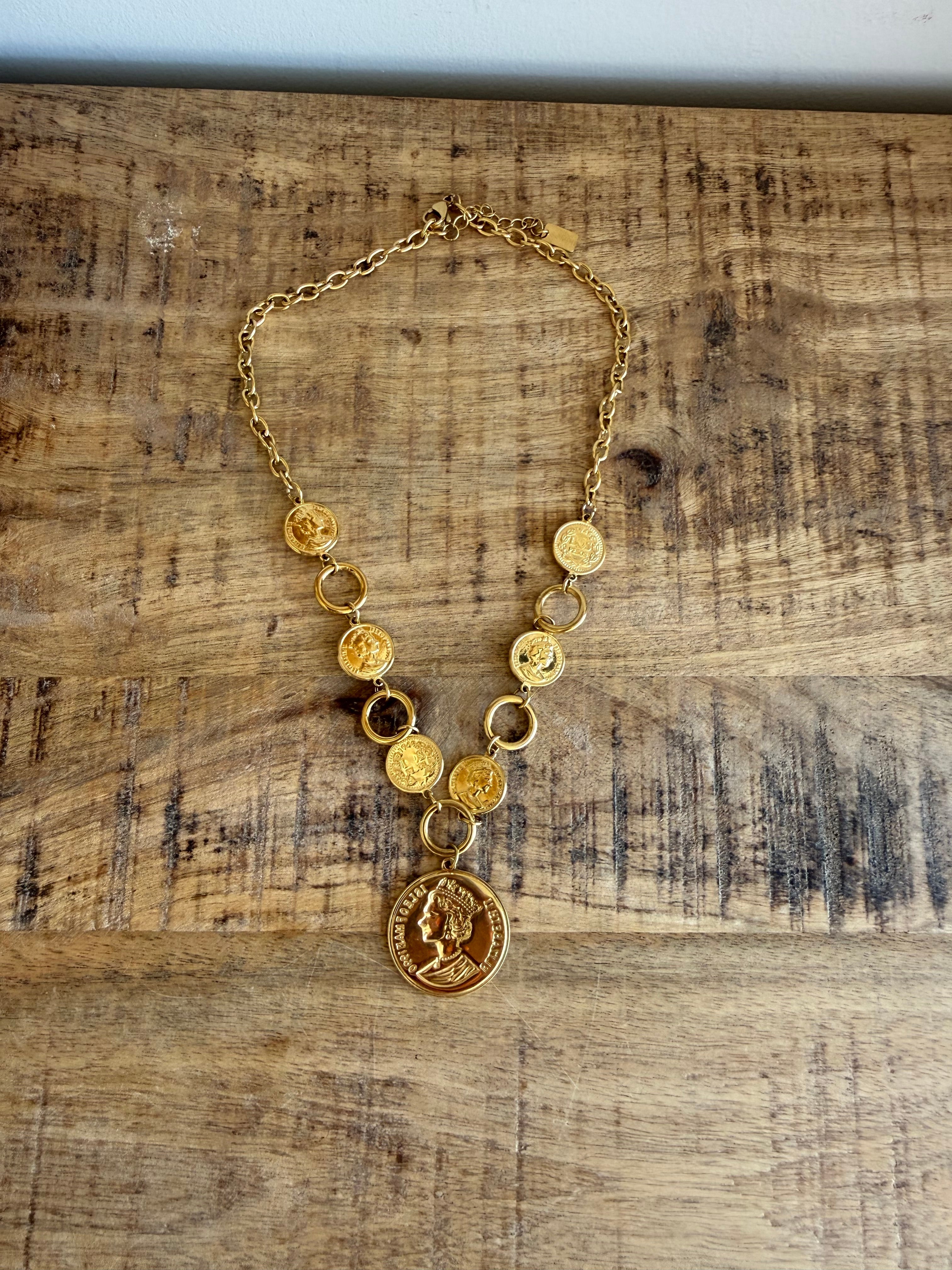 Collar Monedas Imperio Dorado