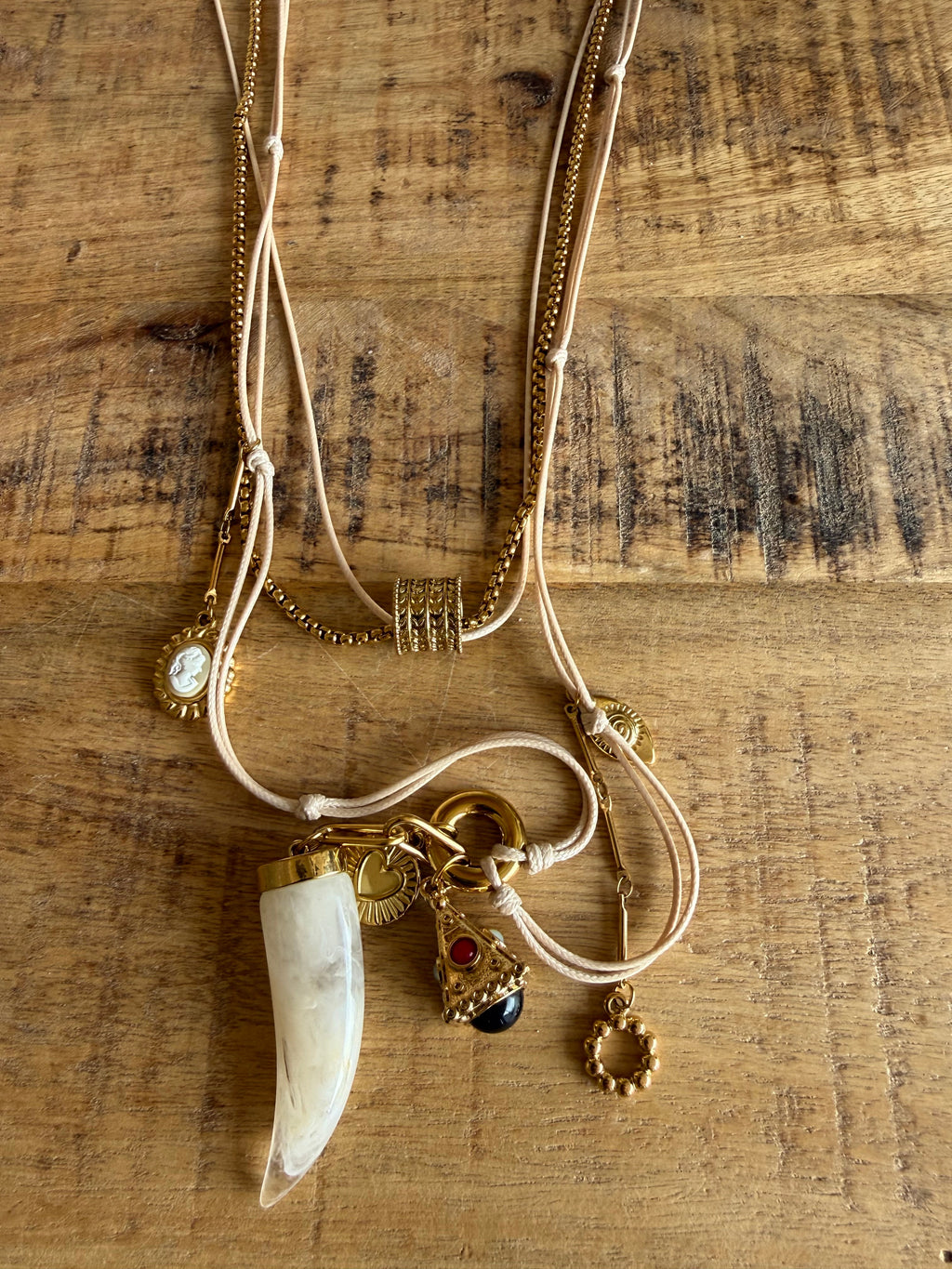 Collar Múlti Charms
