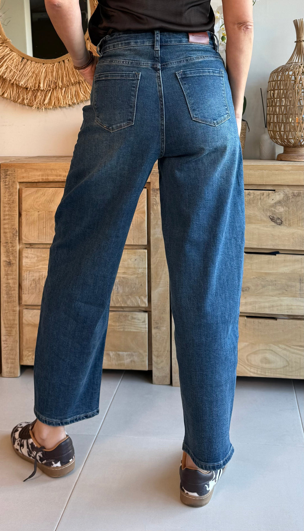 Jean Banana Basic