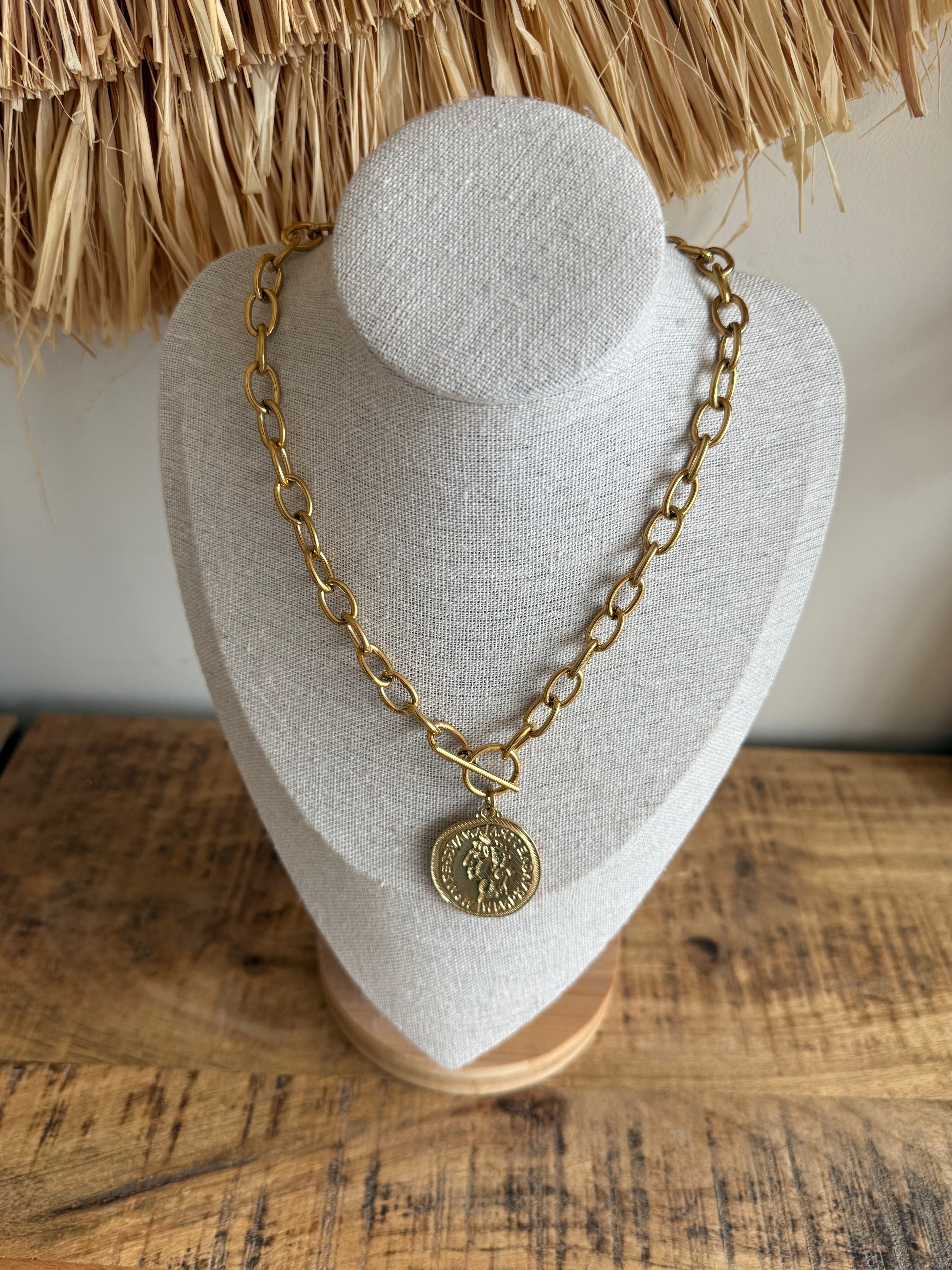 Collar Roma